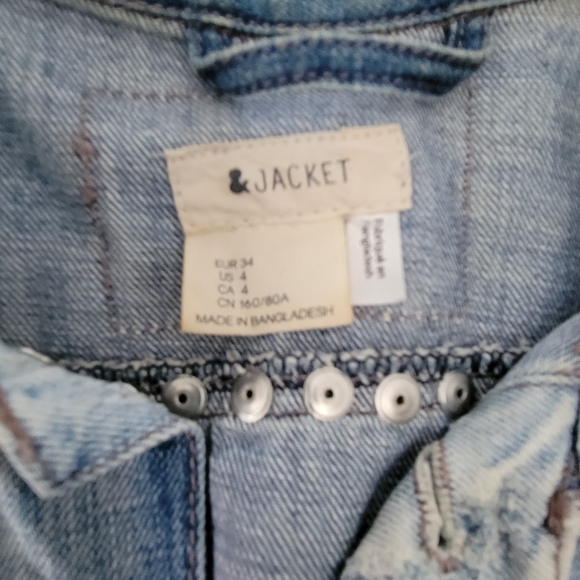 Jean jacket vest. Size 4. - Picture 8 of 10